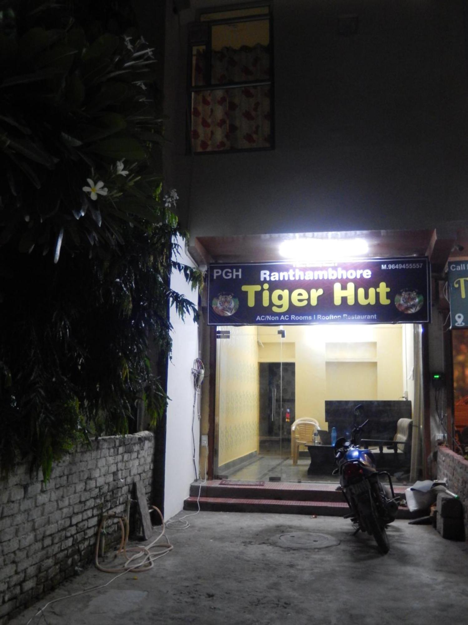 Ranthambhore Tiger Hut 사와이 마도푸르 외부 사진